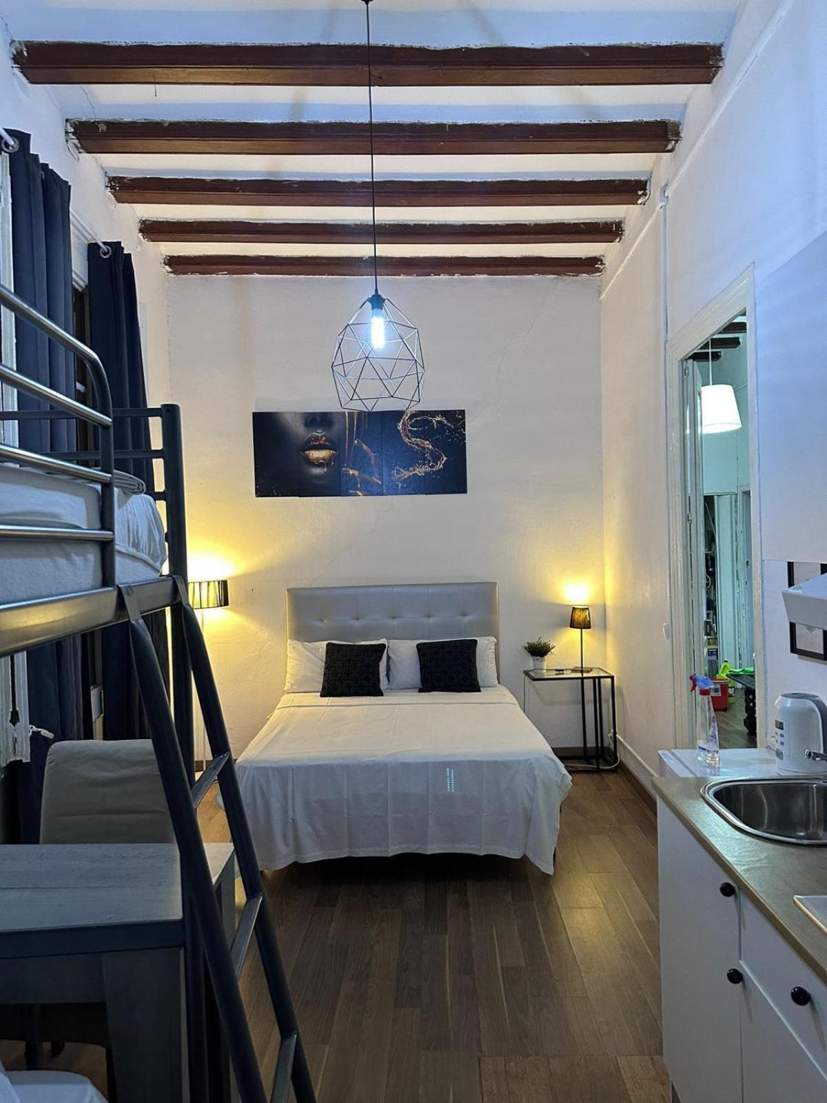 Central Cozy Suite Барселона Екстериор снимка
